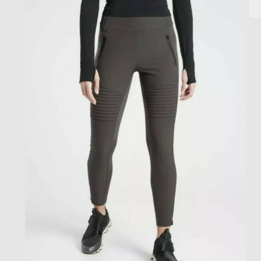 Athleta moto hybrid 2R in Olive sz 6